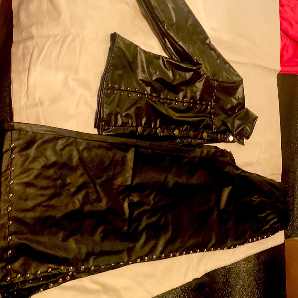 Two piece set blk